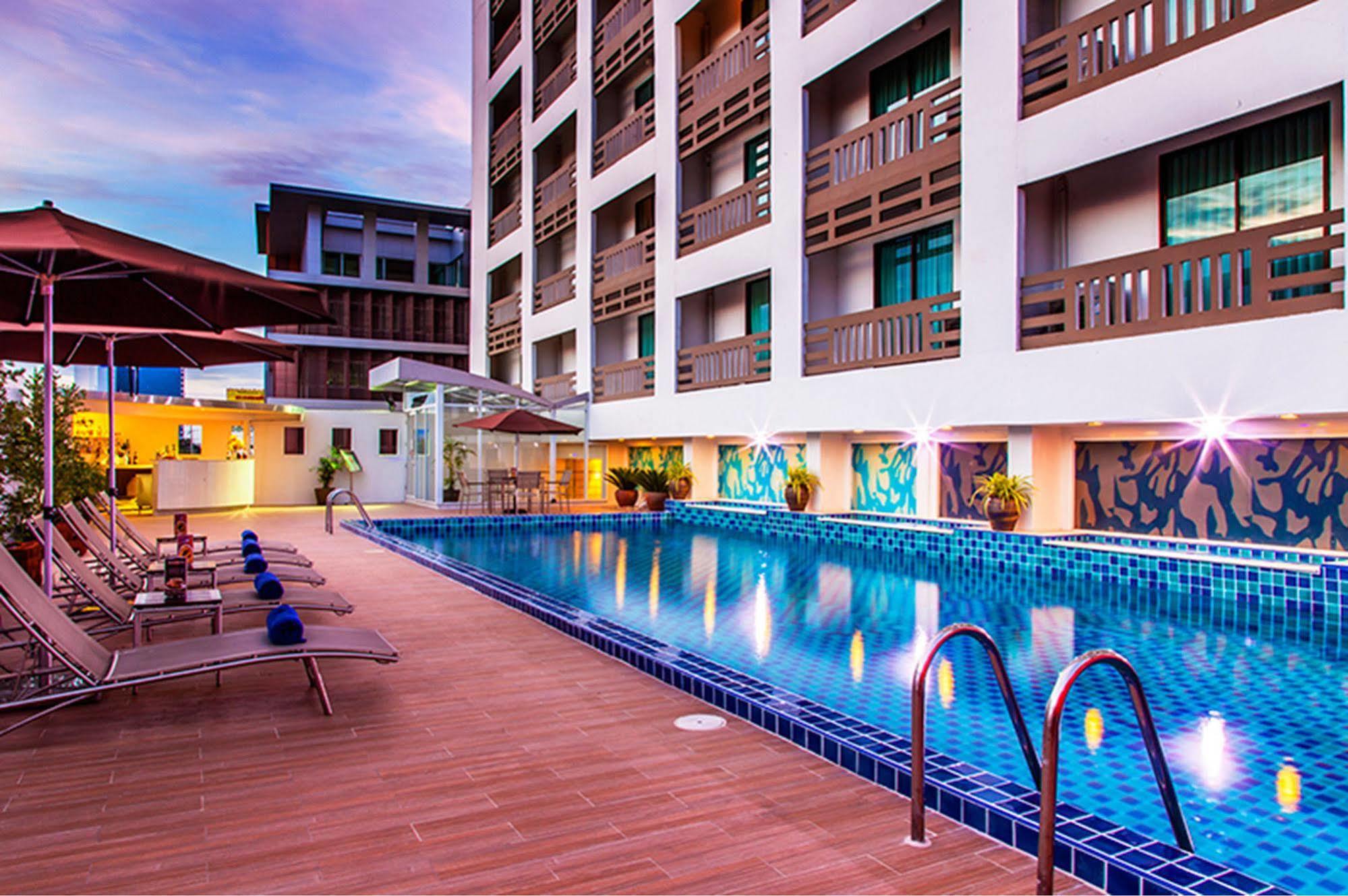Maple Hotel Bangkok Extérieur photo